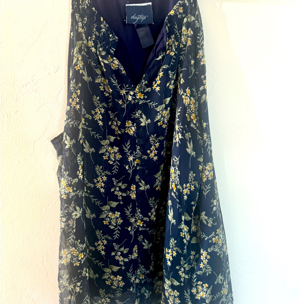 Blue tank top blouse with yellow flowers size medium
